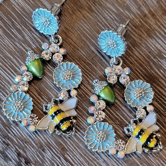 Glitzy Glam Honeybee and Cornflower Drop Dangle Earrings - Picture 3 of 6